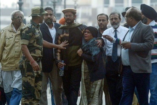 Don't Fall in Love on Facebook, Warns Indian jailed in Pakistan