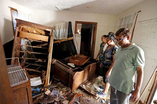 Florence Sweeps Away Indian-American Kin's Motel