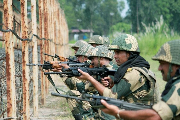 Indian Army Warns Pakistan Not To Target Civilian Areas Along Line of Control