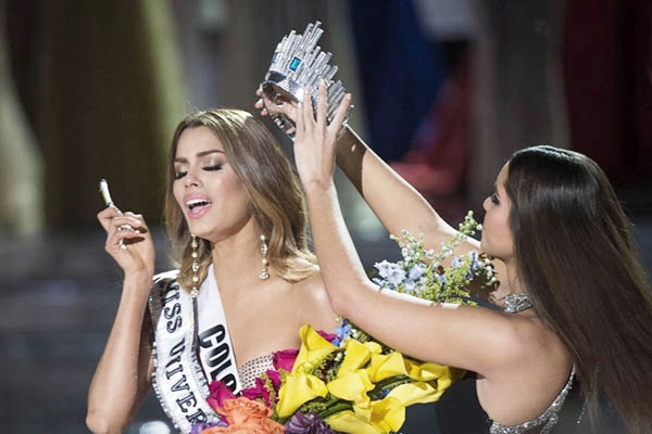 Miss Colombia finally speaks out on Miss Universe 2015 mix up},{Miss Colombia finally speaks out on Miss Universe 2015 mix up