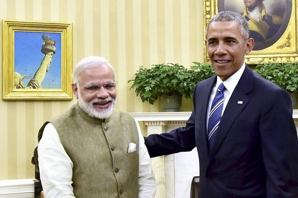 Obama praises Modi, lauds green light for GST!