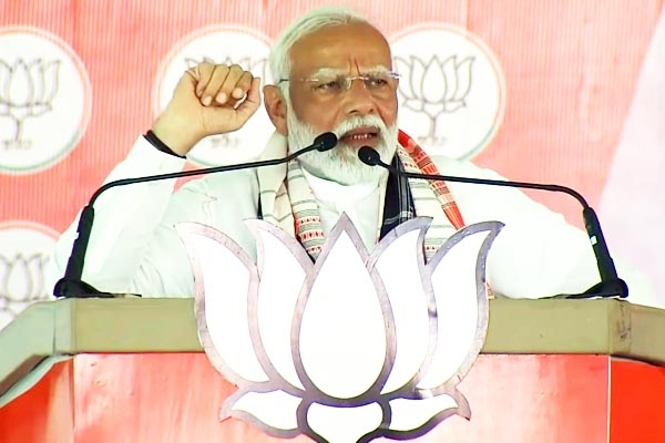 Narendra Modi's ‘mujra’ remark sparks row
