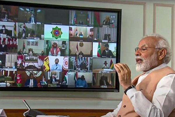 PM Modi Speaks to 7 CM’s on Floods and COVID-19 Situation