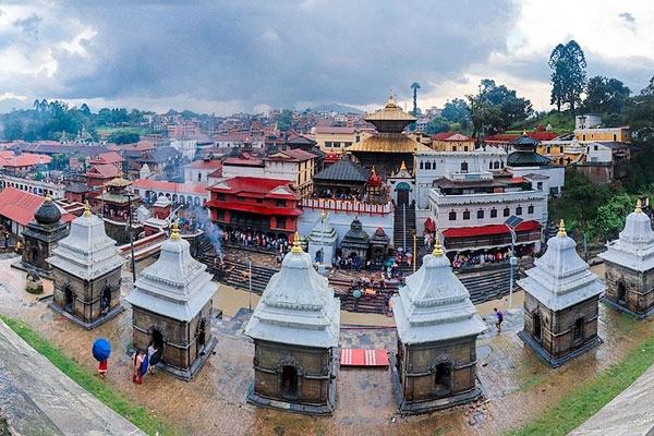 Pashupatinath Temple re-opens after 9 months of COVID-19