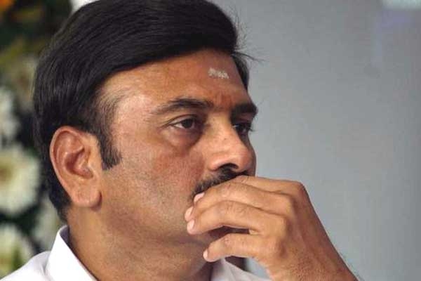 Raghurama Krishna Raju in complete Confusion