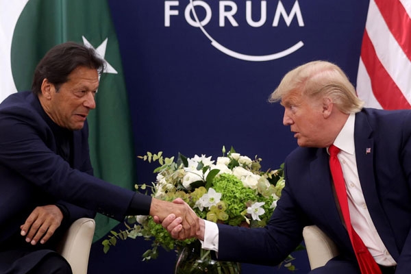 Trump again Offers to Mediate the Kashmir Issue after Meeting Imran Khan at Davos