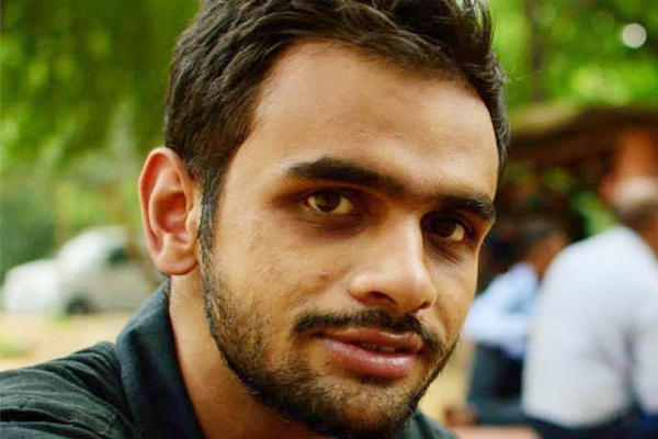 Jawaharlal Nehru University students Umar Khalid and Anirban Bhattacharya surrenders},{Jawaharlal Nehru University students Umar Khalid and Anirban Bhattacharya surrenders