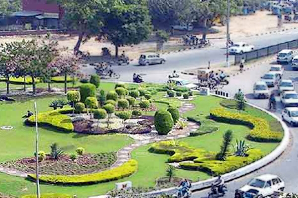 Chandigarh voted cleanest city in India},{Chandigarh voted cleanest city in India