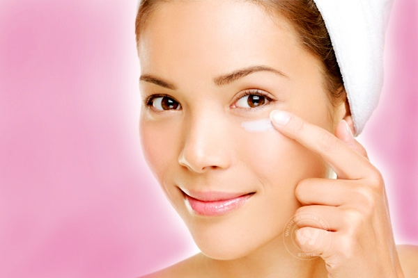 Say bye bye to dark circles},{Say bye bye to dark circles