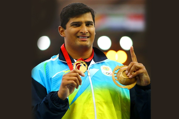 Vikas Gowda wins a rare gold for India in CWG 2014},{Vikas Gowda wins a rare gold for India in CWG 2014