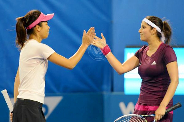Sania and Paes wins the day at Australian Open},{Sania and Paes wins the day at Australian Open