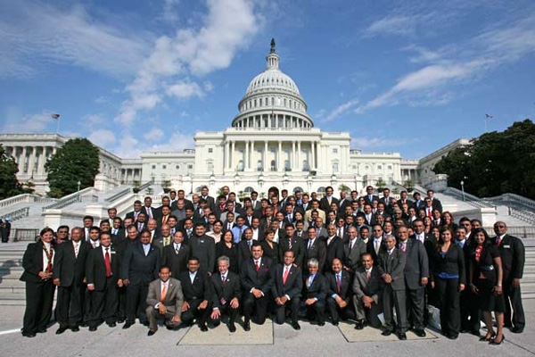 Indian American families are high earning groups in US!