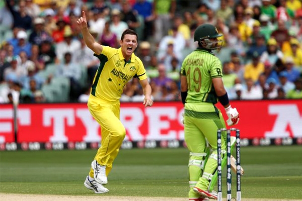Australia sent Pakistan back home},{Australia sent Pakistan back home
