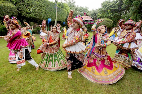Garba, Navratri & Sharad Purnima Utsav By Gujarati Cultural Association