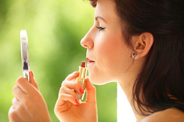 Tips to look beautiful on New Year’s eve 2016},{Tips to look beautiful on New Year’s eve 2016