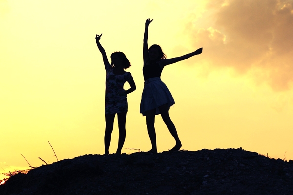 Few Signs of true friendship